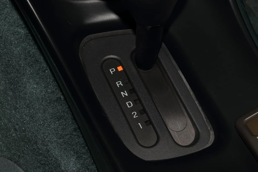 1997 Ford Thunderbird 10th Gen - Image 27 of 31