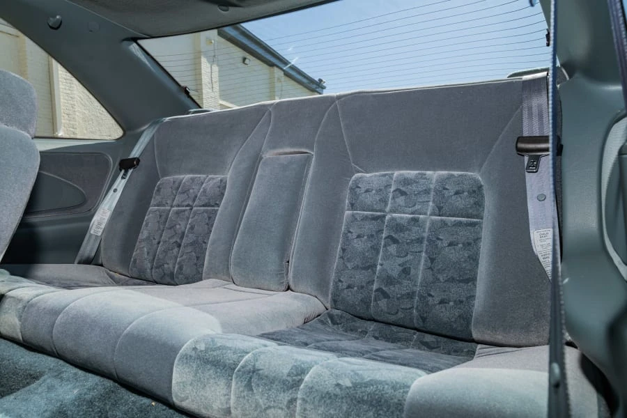 1997 Ford Thunderbird 10th Gen - Image 26 of 31