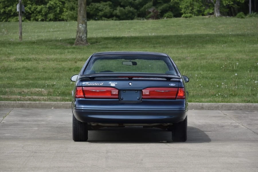 1997 Ford Thunderbird 10th Gen - Image 5 of 28