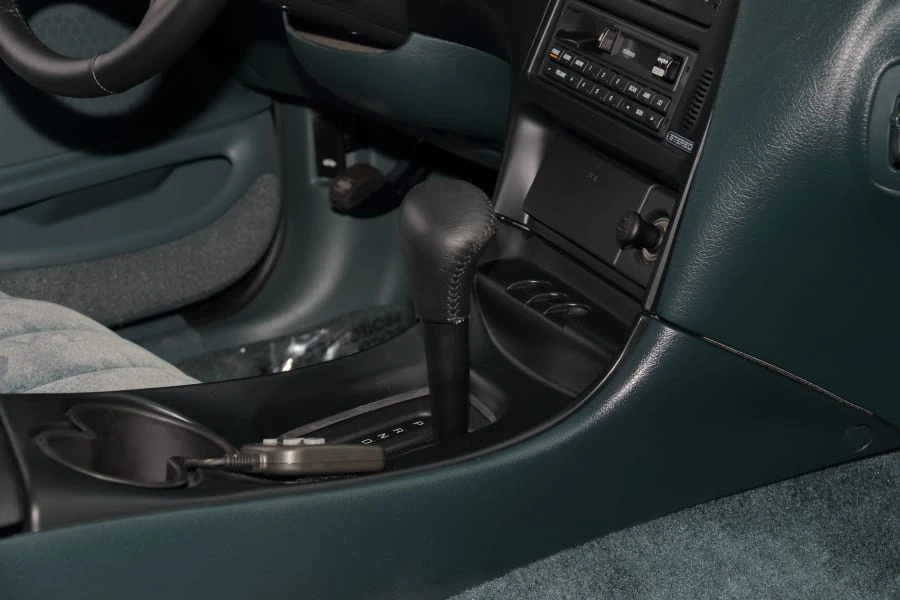 1997 Ford Thunderbird 10th Gen - Image 26 of 31