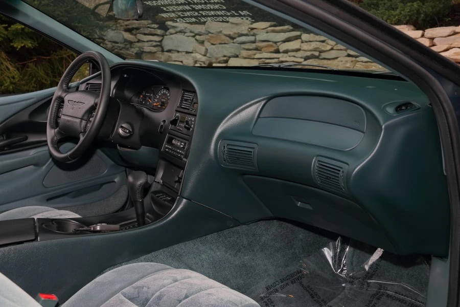 1997 Ford Thunderbird 10th Gen - Image 16 of 31