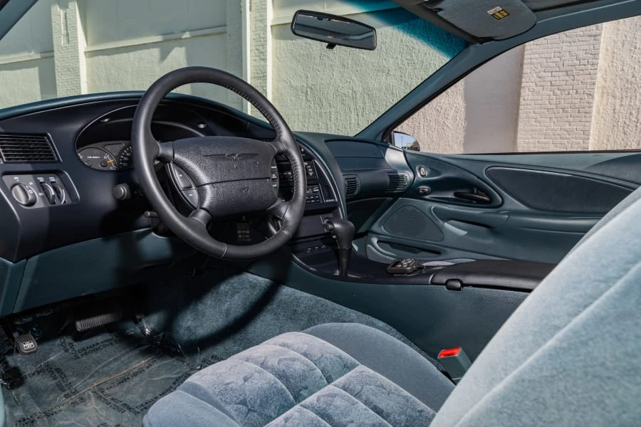 1997 Ford Thunderbird 10th Gen - Image 19 of 31