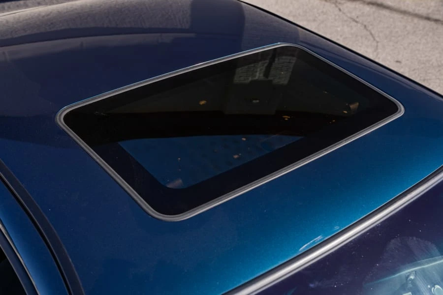 1997 Ford Thunderbird 10th Gen - Image 11 of 31