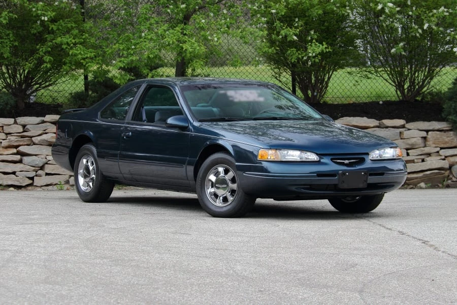 1997 Ford Thunderbird 10th Gen - Image 6 of 31