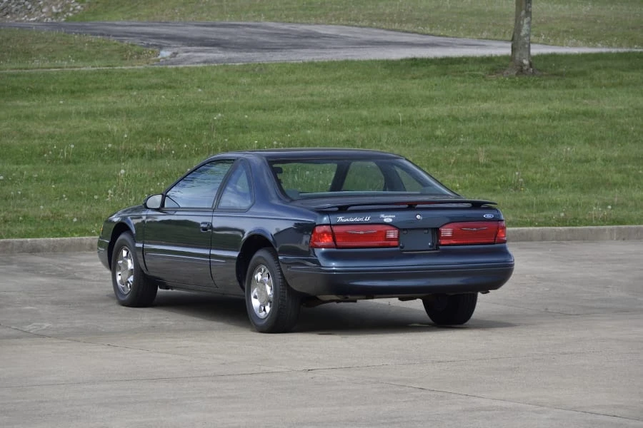 1997 Ford Thunderbird 10th Gen - Image 14 of 28