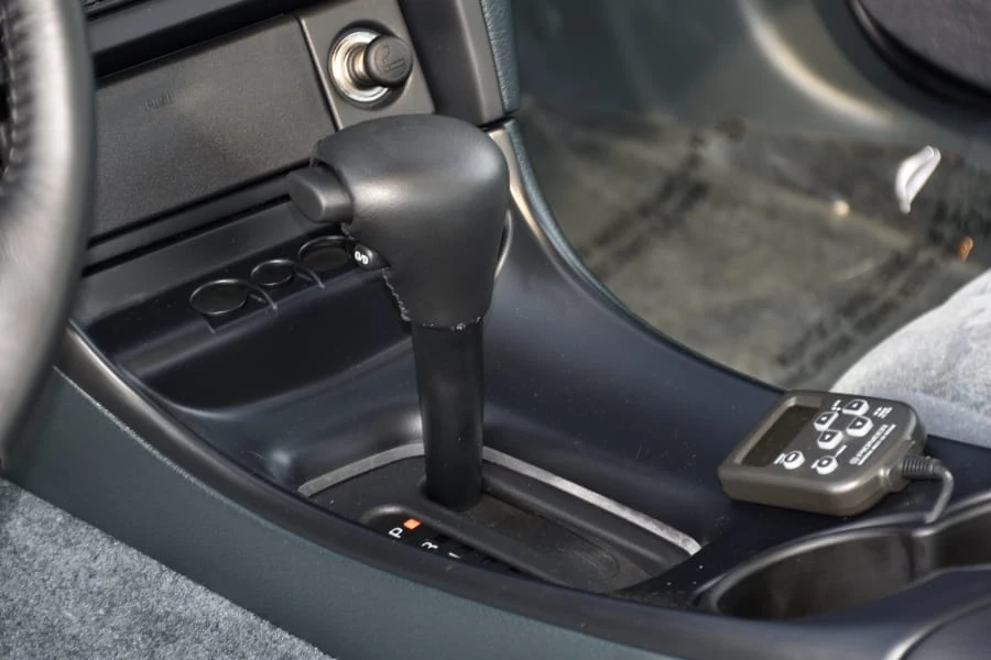 1997 Ford Thunderbird 10th Gen - Image 24 of 28