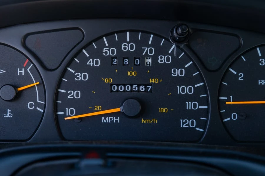 1997 Ford Thunderbird 10th Gen - Image 25 of 31