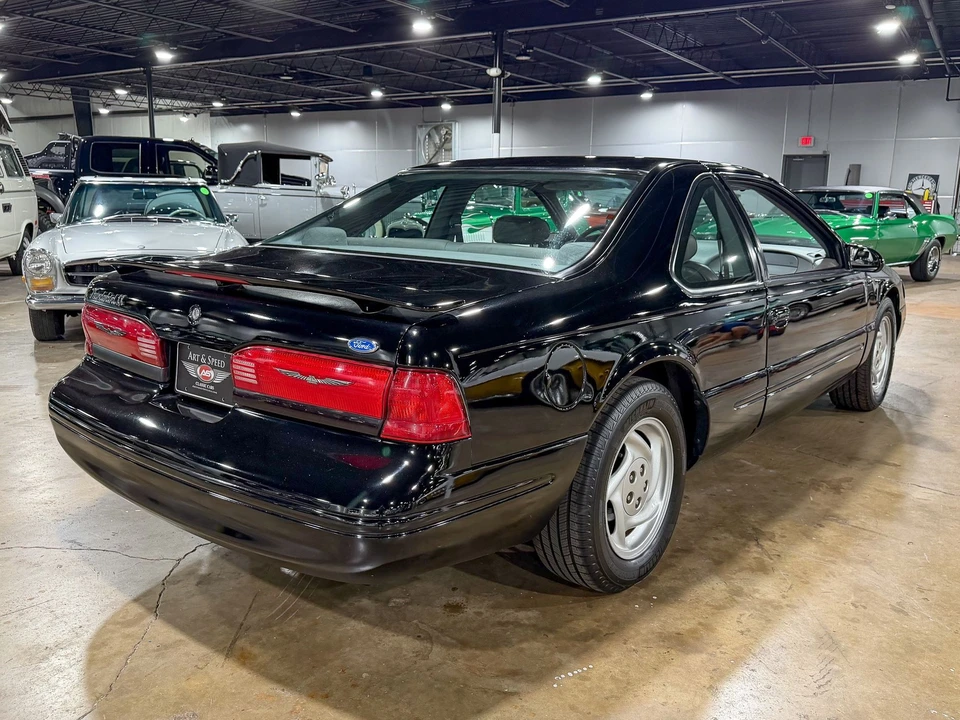 1997 Ford Thunderbird 10th Gen - Image 2 of 31
