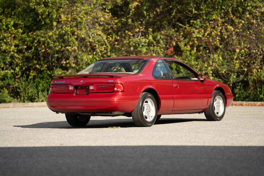 1997 Ford Thunderbird 10th Gen - Image 3 of 19