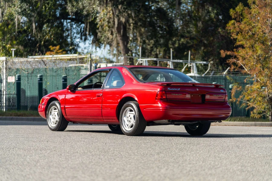 1997 Ford Thunderbird 10th Gen - Image 8 of 19
