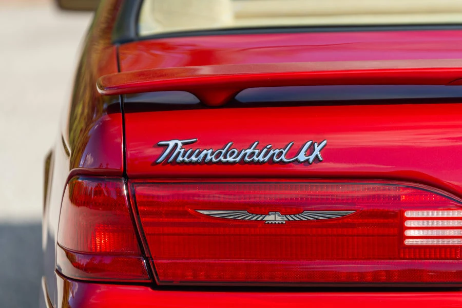 1997 Ford Thunderbird 10th Gen - Image 7 of 19