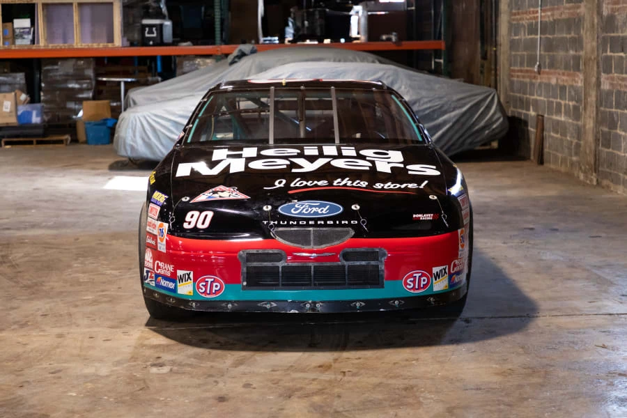 1997 Ford Thunderbird 10th Gen - Image 10 of 28