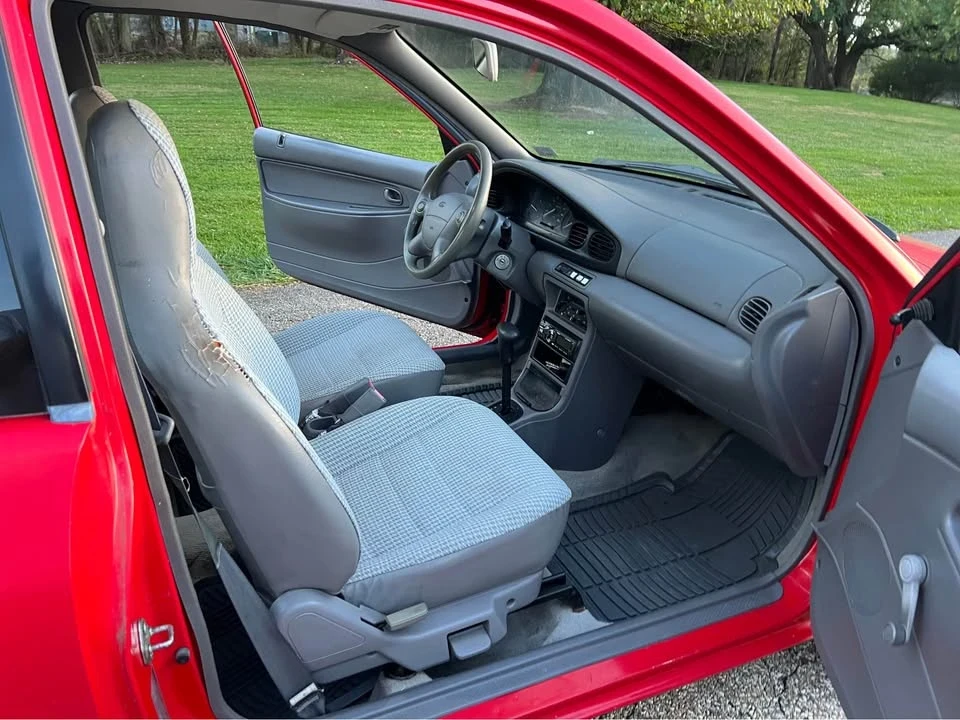 1997 Ford Festiva - Image 5 of 9