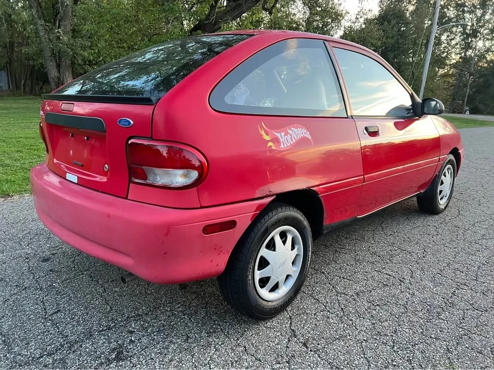 1997 Ford Festiva - Image 4 of 9