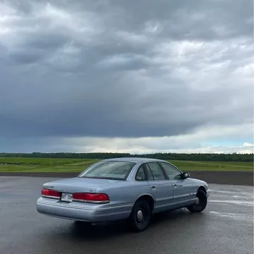 1997 Ford Crown Victoria LX