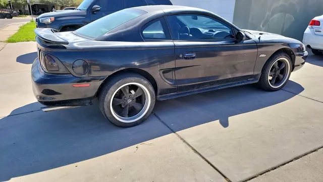 1997 Ford Mustang GT Coupe