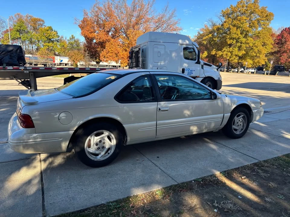 1997 Ford Thunderbird 10th Gen - Image 3 of 5