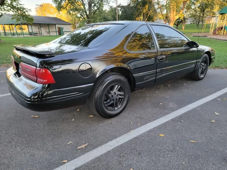 1997 Ford Thunderbird 10th Gen - Image 4 of 5
