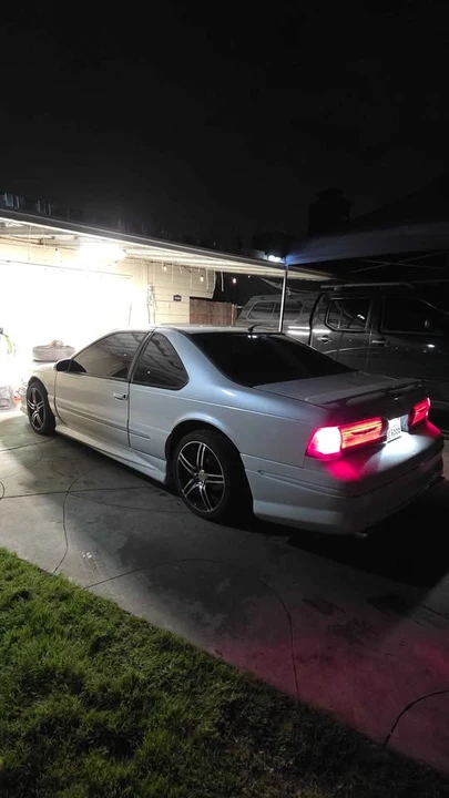 1997 Ford Thunderbird 10th Gen - Image 3 of 6