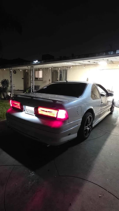 1997 Ford Thunderbird 10th Gen - Image 2 of 6