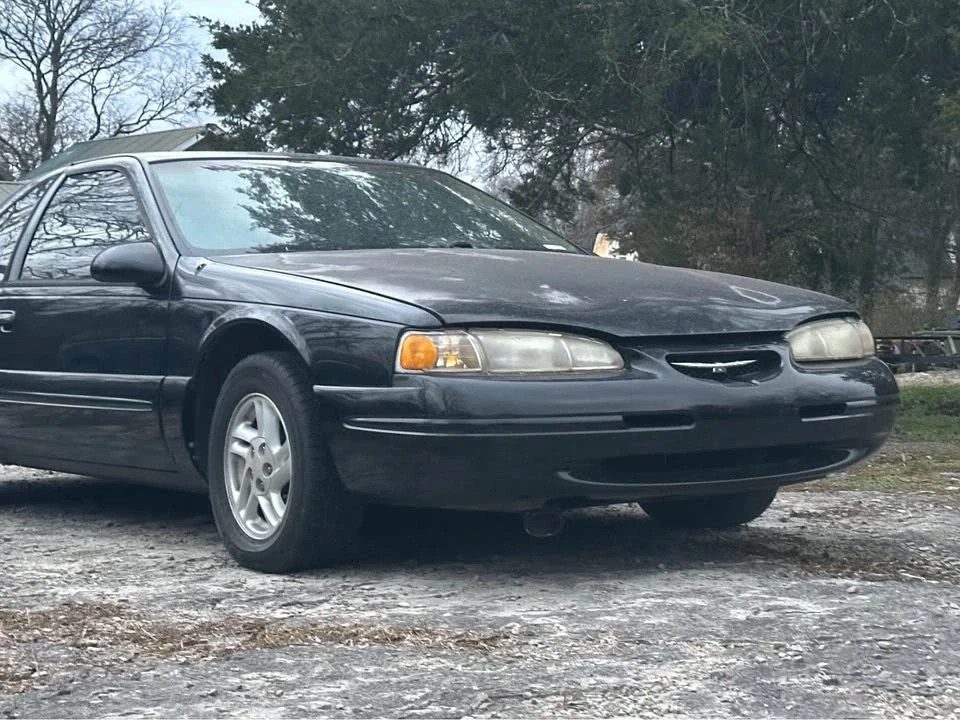 1997 Ford Thunderbird 10th Gen - Image 5 of 8
