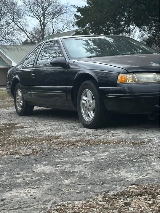 1997 Ford Thunderbird 10th Gen - Image 6 of 8