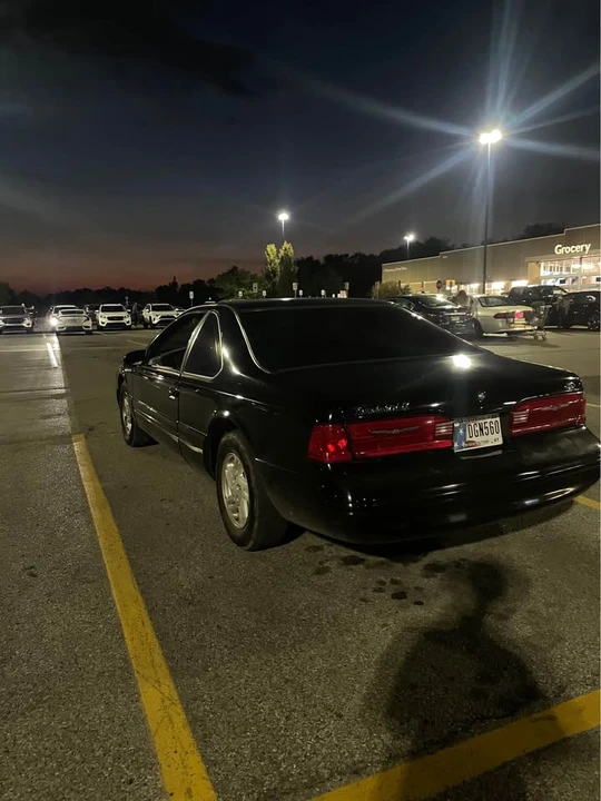 1997 Ford Thunderbird 10th Gen - Image 4 of 7