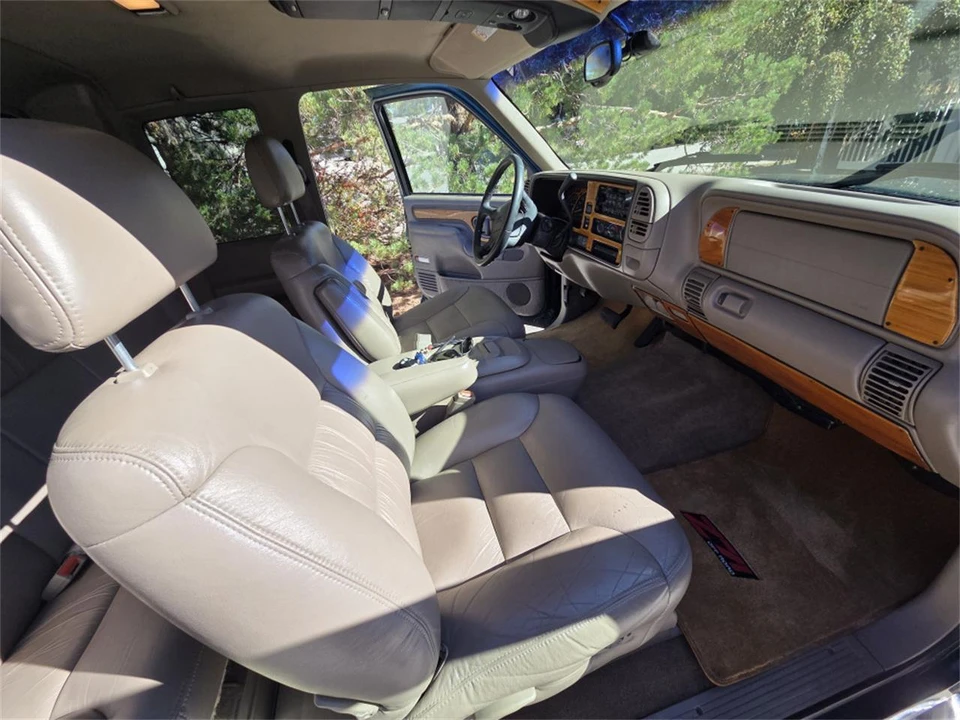1997 GMC C/K - Image 11 of 14