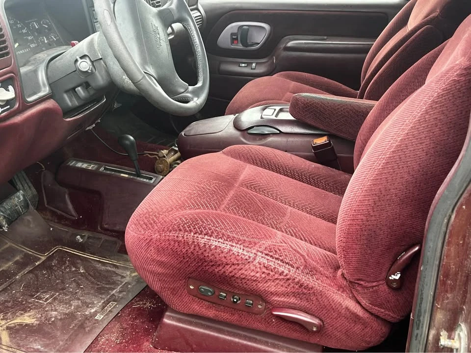 1997 GMC Sierra 1st Gen - Image 9 of 10