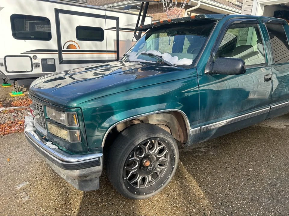 1997 GMC Sierra 1st Gen - Image 5 of 12