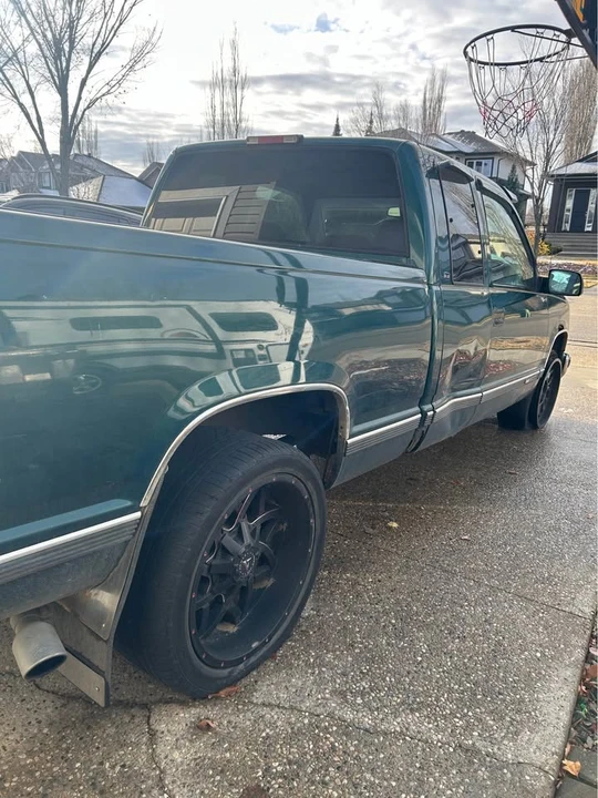 1997 GMC Sierra 1st Gen - Image 9 of 12