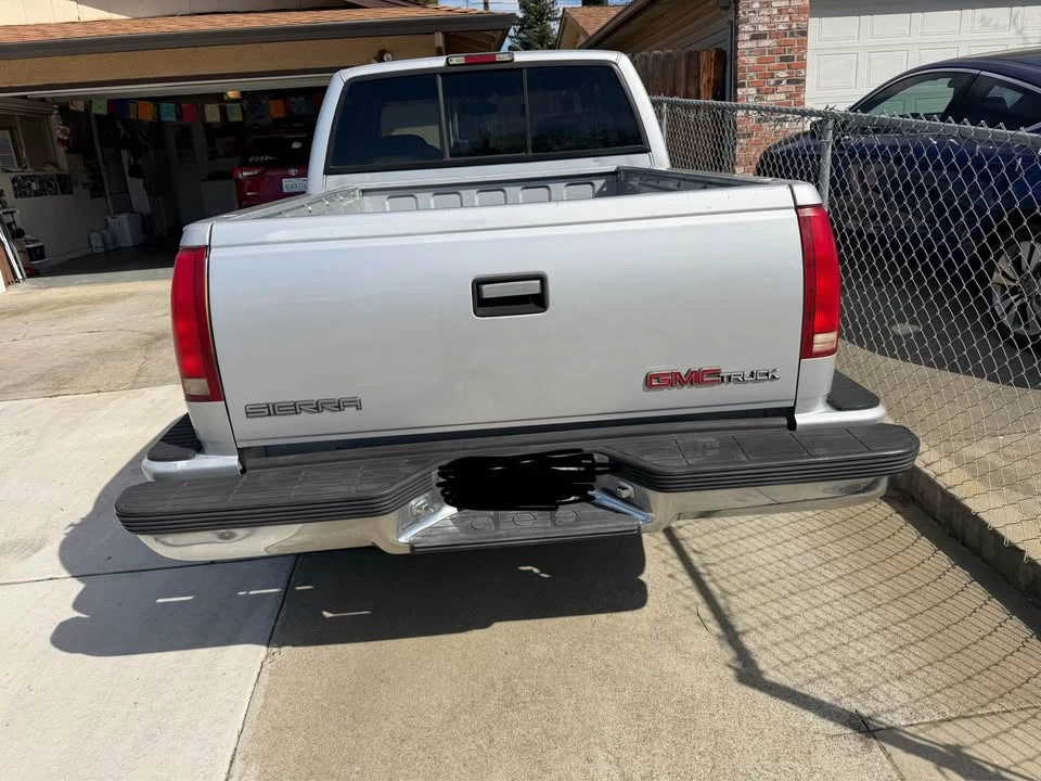 1997 GMC C/K - Image 2 of 3