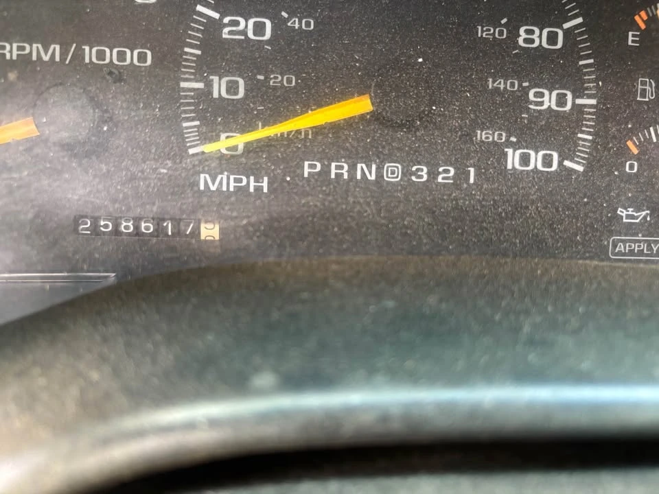 1997 GMC Sierra 1st Gen - Image 8 of 8
