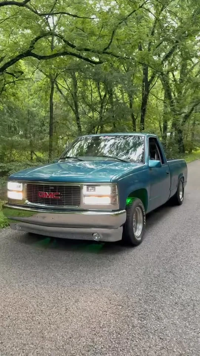 1997 GMC Sierra 1st Gen - Image 10 of 10