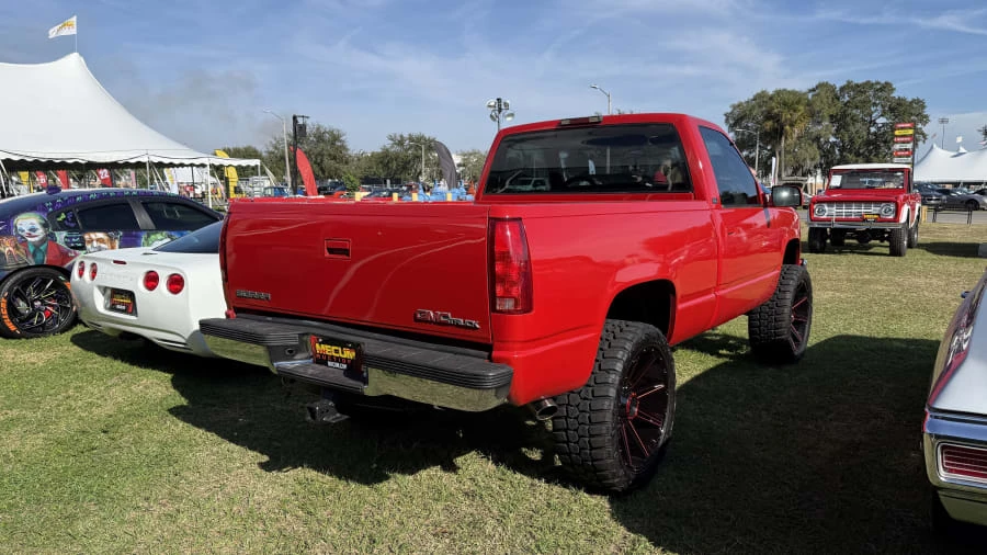 1997 GMC Sierra 1st Gen - Image 2 of 8
