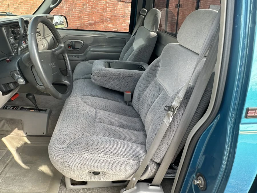 1997 GMC Sierra 1st Gen - Image 2 of 2