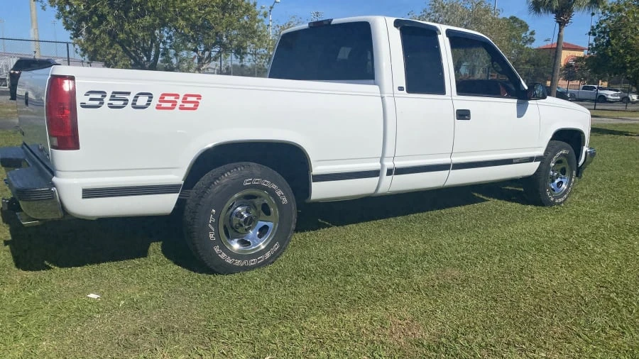 1997 GMC Sierra 1st Gen - Image 8 of 13