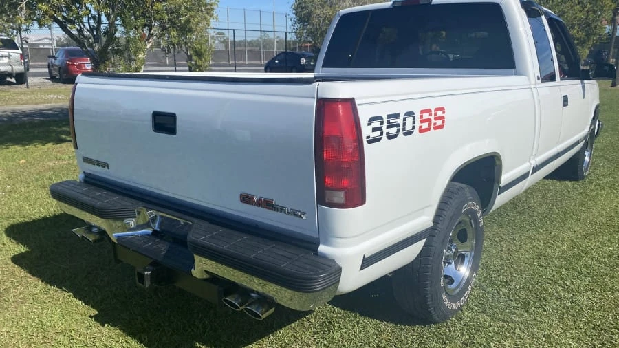 1997 GMC Sierra 1st Gen - Image 9 of 13