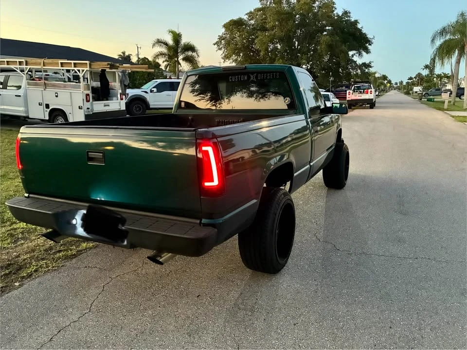 1997 GMC C/K 3rd Gen - Image 2 of 4