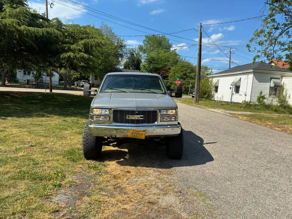 1997 GMC C/K - Image 2 of 7