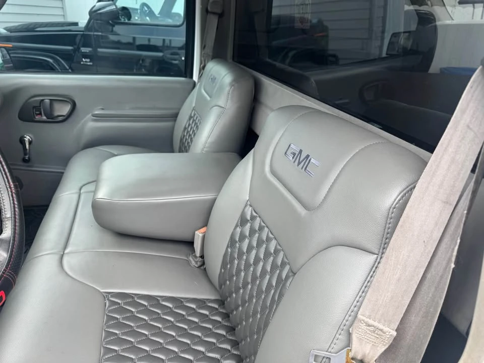 1997 GMC Sierra 1st Gen - Image 5 of 10