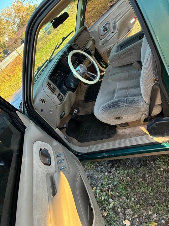 1997 GMC C/K 3rd Gen - Image 2 of 3