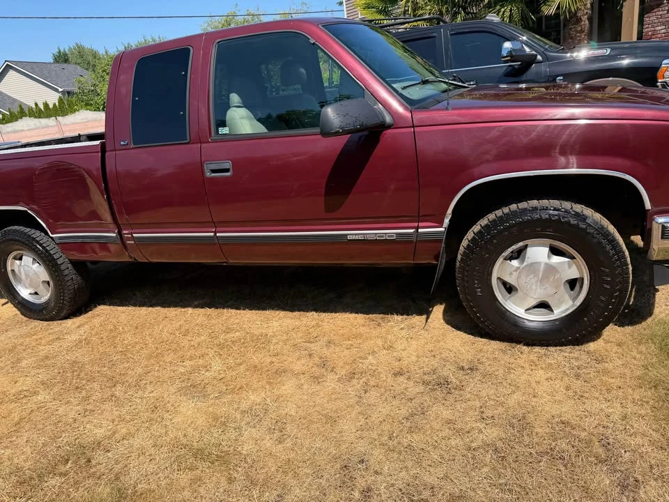 1997 GMC C/K 3rd Gen - Image 2 of 13