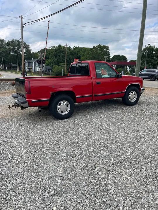 1997 GMC C/K - Image 6 of 6