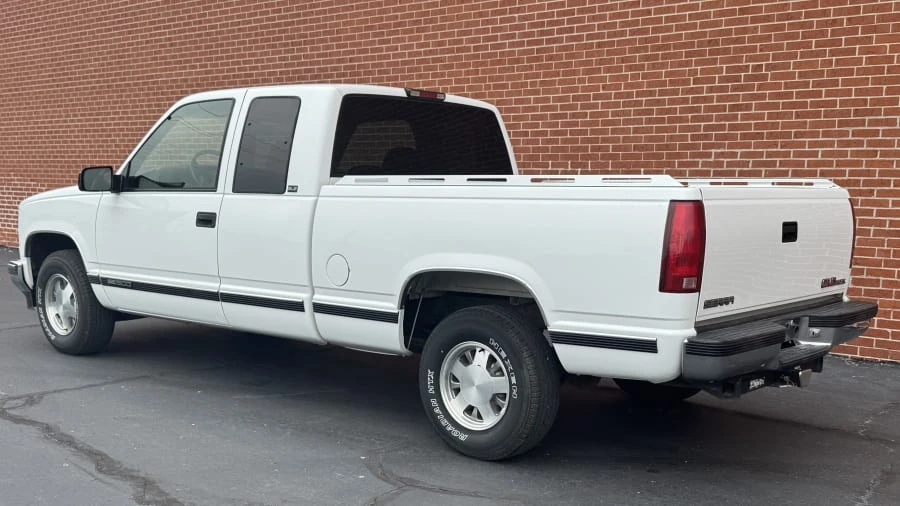 1997 GMC Sierra 1st Gen - Image 3 of 8