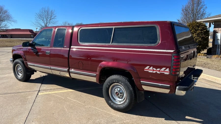 1997 GMC Sierra 1st Gen - Image 2 of 9