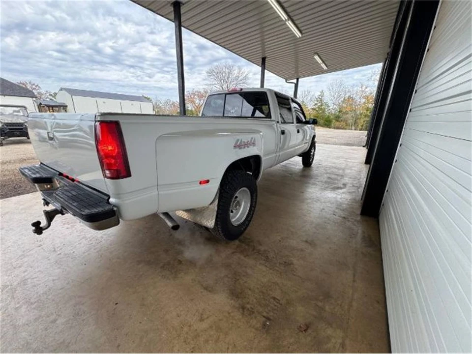 1997 GMC C/K - Image 21 of 24