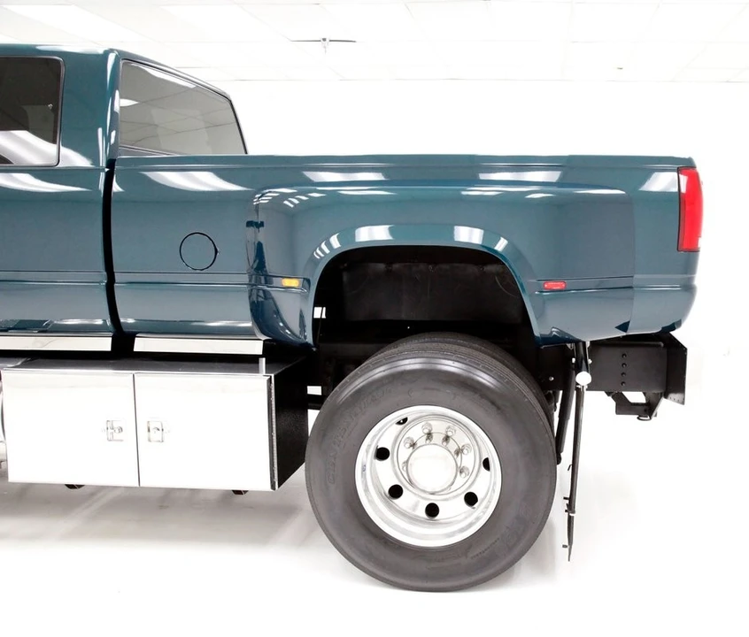 1997 GMC TopKick - Image 4 of 12
