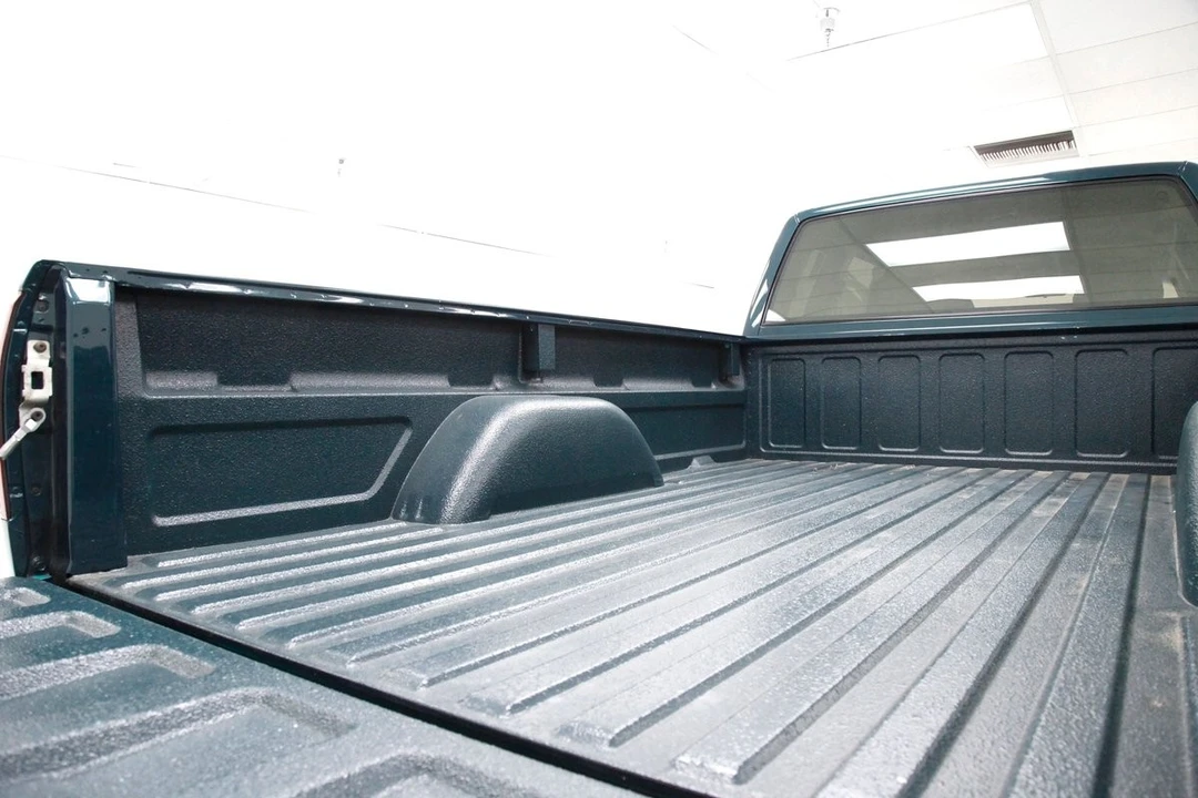 1997 GMC TopKick - Image 30 of 31