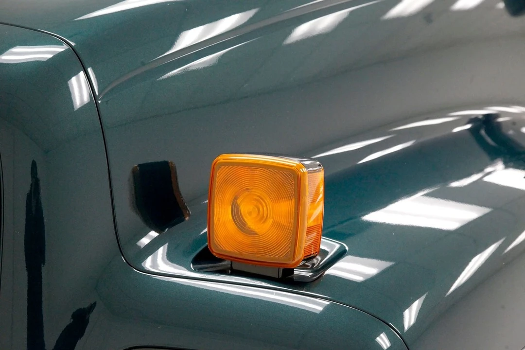 1997 GMC TopKick - Image 18 of 31